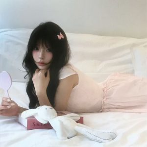 纯欲风少女民宿写真